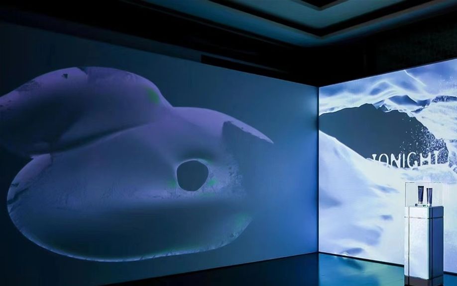 PURE ENERGY - 15 min loop dual projection in installation booth